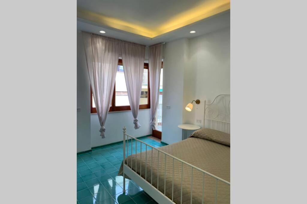 Apartament Super Attico Vista Mare Con Piscina Półwysep Sorrentyński Zewnętrze zdjęcie