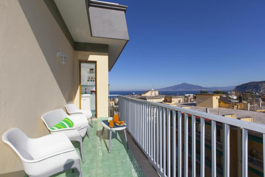 Apartament Super Attico Vista Mare Con Piscina Półwysep Sorrentyński Zewnętrze zdjęcie