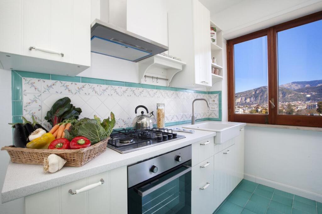 Apartament Super Attico Vista Mare Con Piscina Półwysep Sorrentyński Zewnętrze zdjęcie