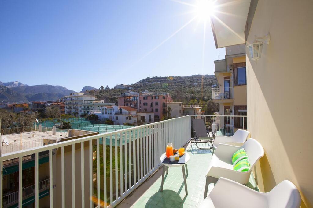 Apartament Super Attico Vista Mare Con Piscina Półwysep Sorrentyński Zewnętrze zdjęcie